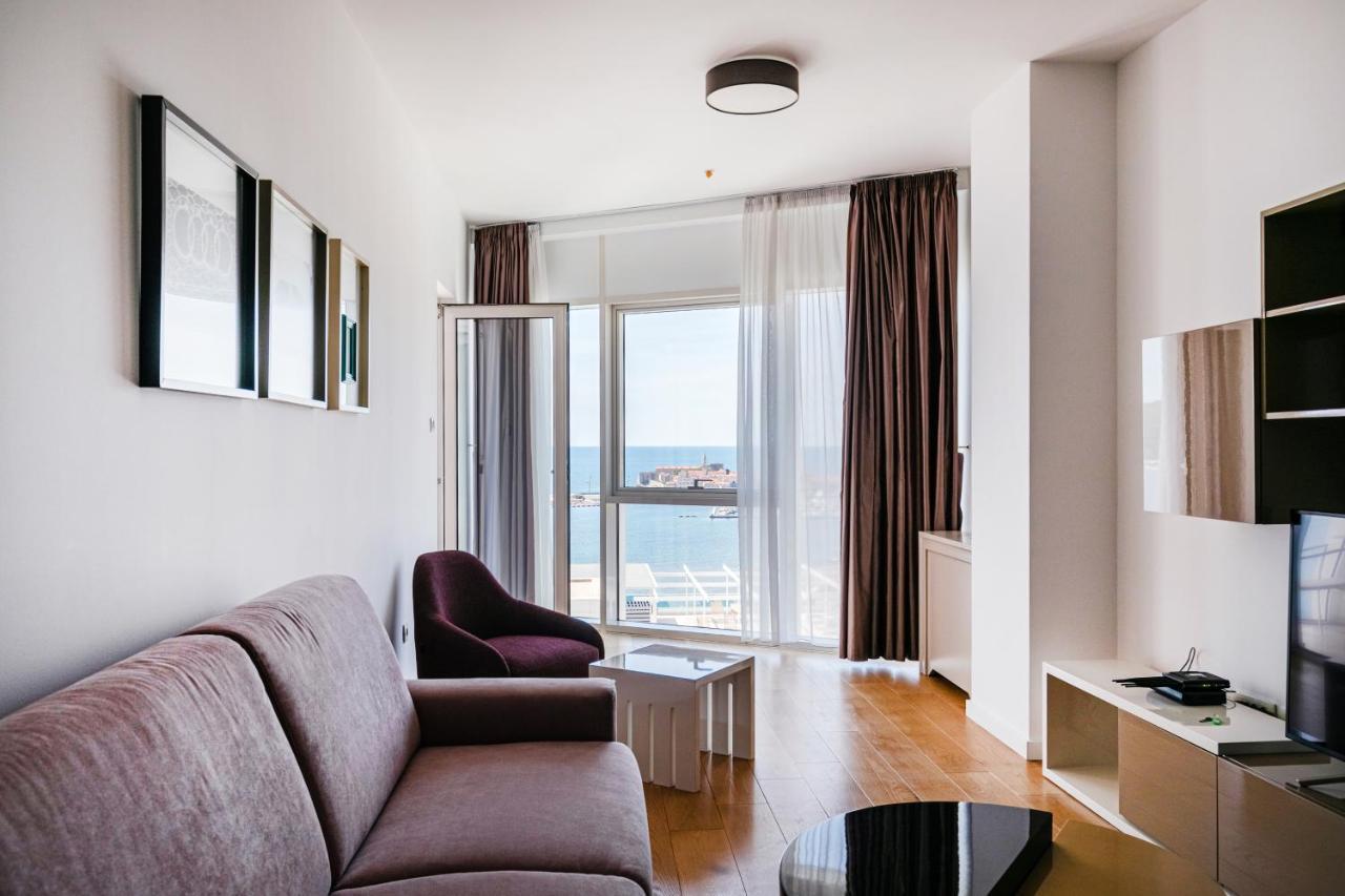 Sea View Royal Tre Canne *