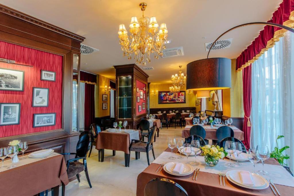 Sea View Royal Tre Canne Budva